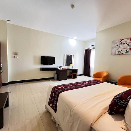 בנג'ארמאסין Hotel Roditha Banjarbaru מראה חיצוני תמונה
