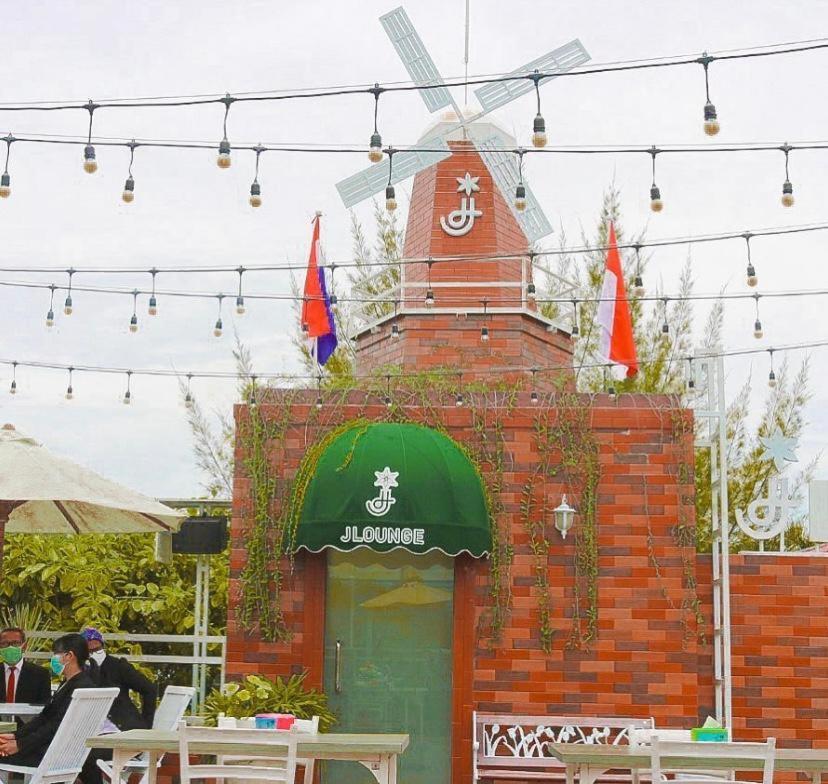 בנג'ארמאסין Hotel Roditha Banjarbaru מראה חיצוני תמונה