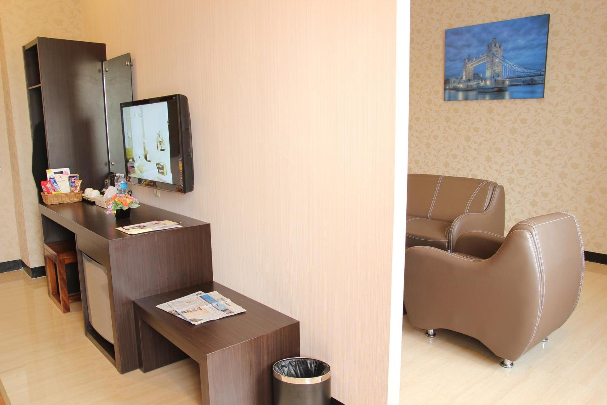 בנג'ארמאסין Hotel Roditha Banjarbaru חדר תמונה
