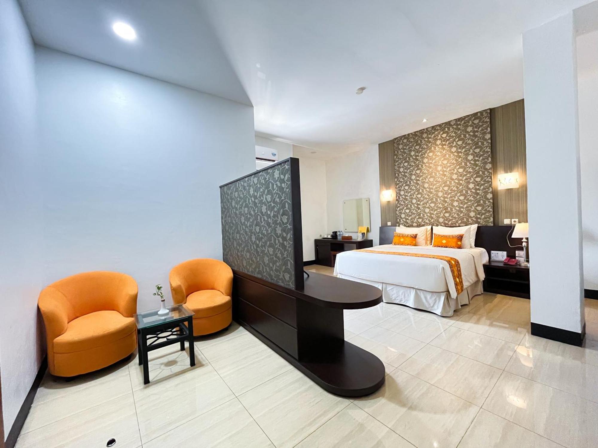 בנג'ארמאסין Hotel Roditha Banjarbaru מראה חיצוני תמונה
