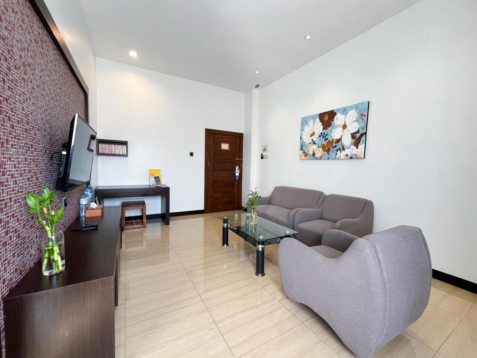 בנג'ארמאסין Hotel Roditha Banjarbaru מראה חיצוני תמונה
