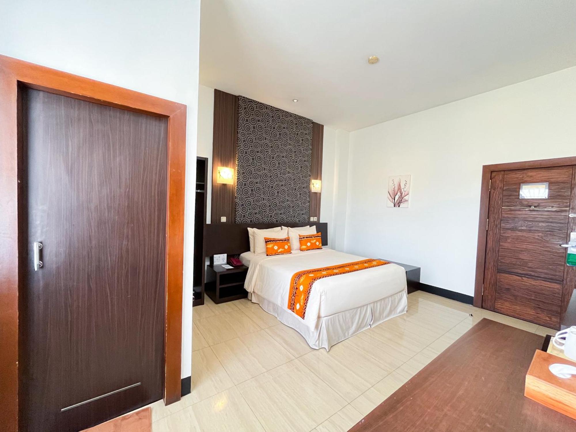בנג'ארמאסין Hotel Roditha Banjarbaru מראה חיצוני תמונה