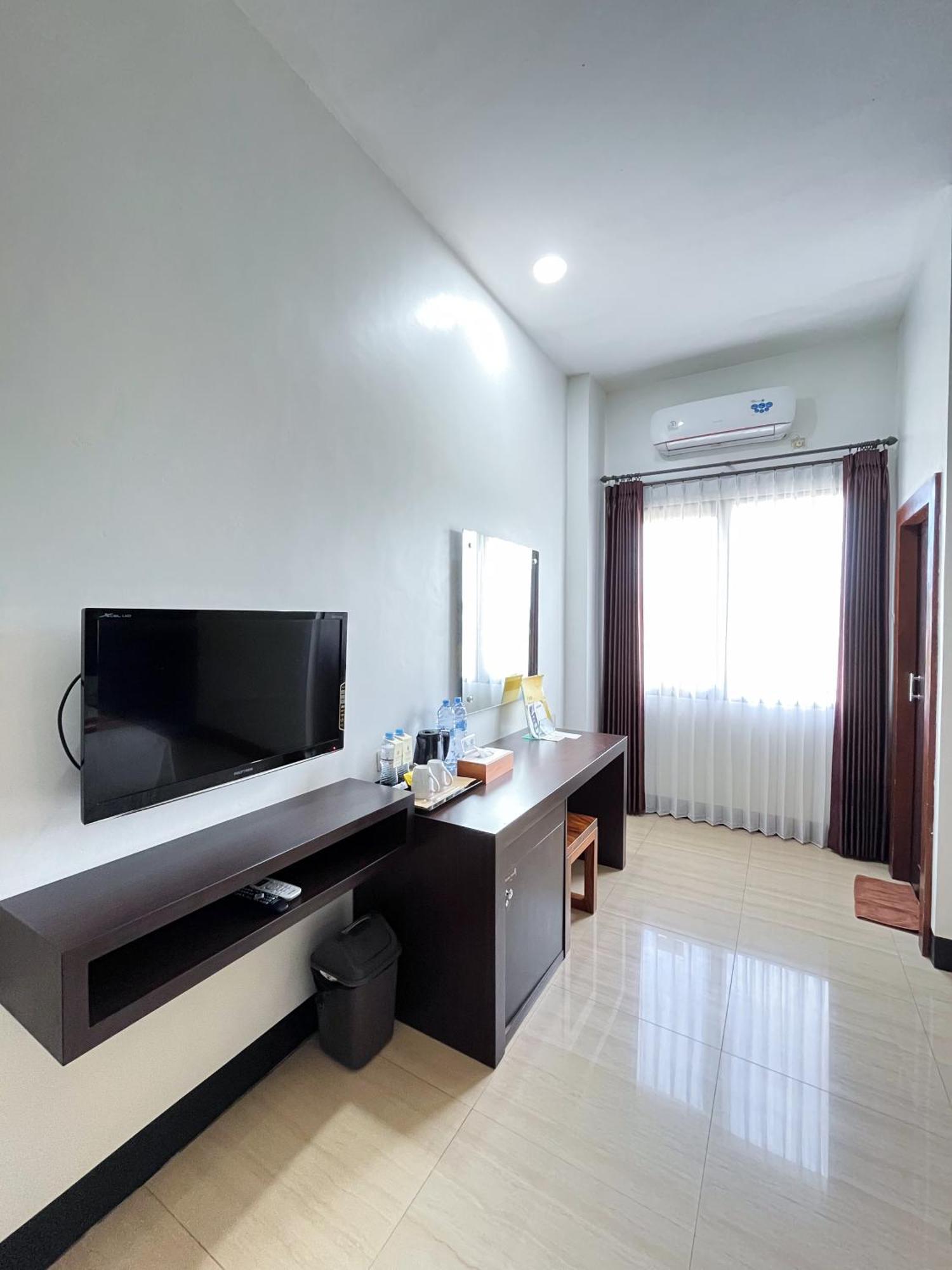 בנג'ארמאסין Hotel Roditha Banjarbaru מראה חיצוני תמונה