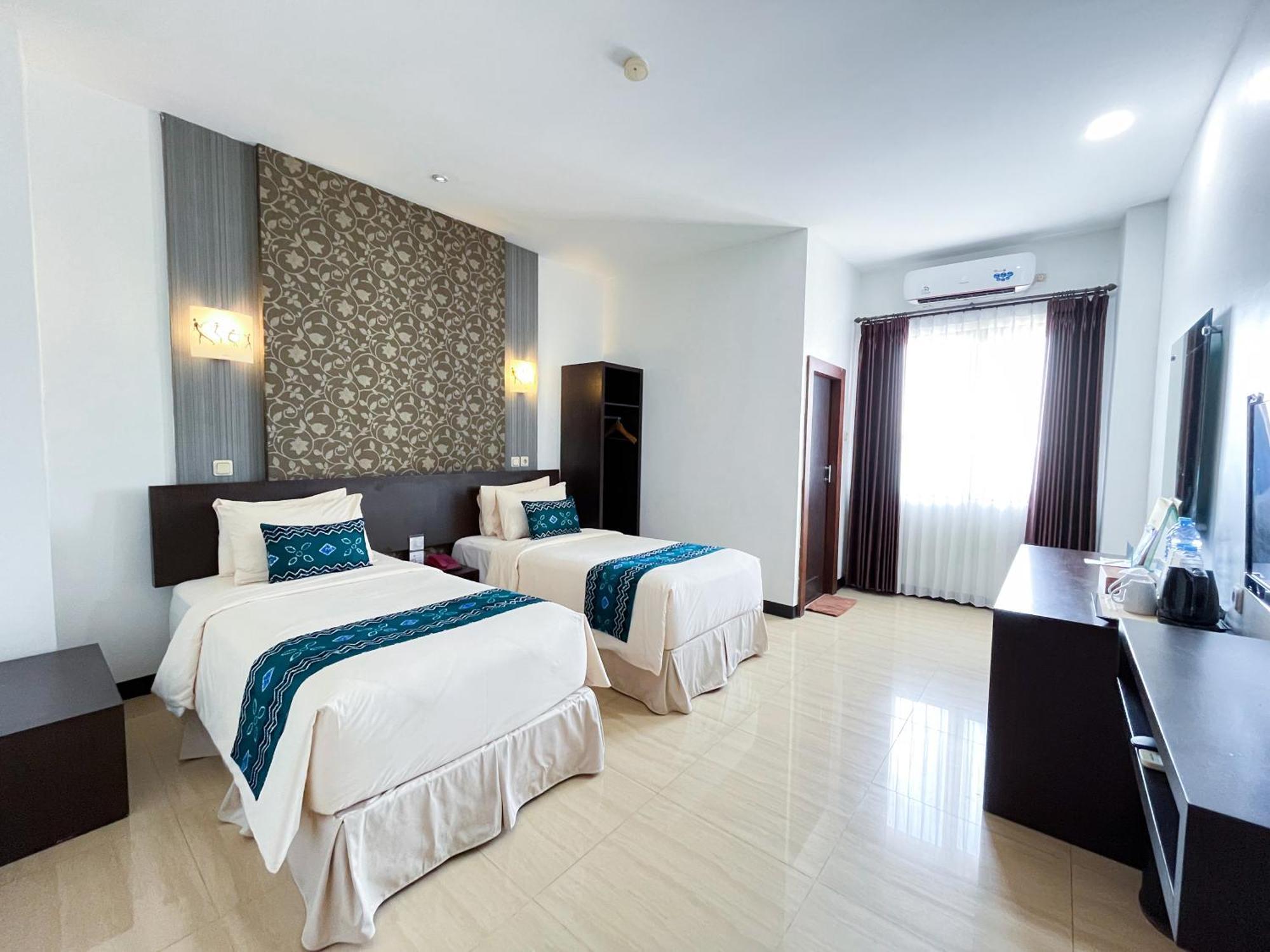 בנג'ארמאסין Hotel Roditha Banjarbaru מראה חיצוני תמונה