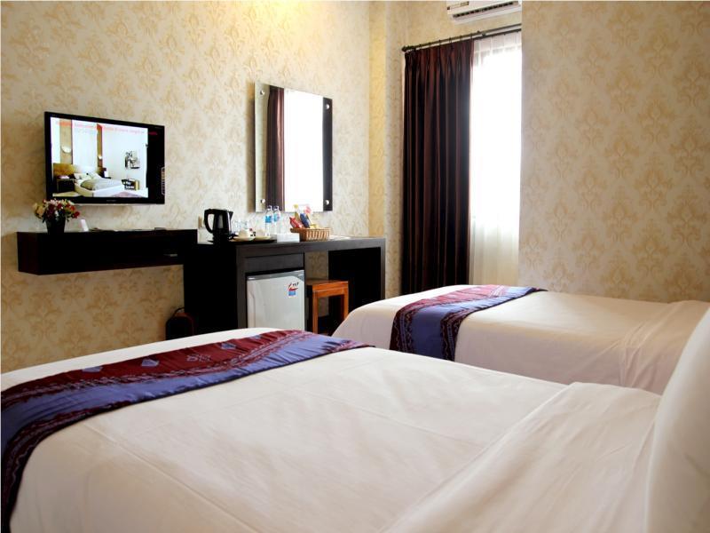 בנג'ארמאסין Hotel Roditha Banjarbaru מראה חיצוני תמונה
