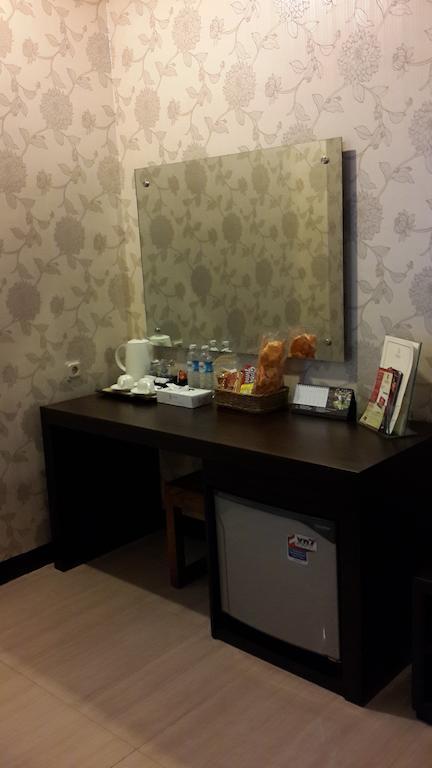 בנג'ארמאסין Hotel Roditha Banjarbaru מראה חיצוני תמונה